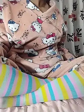 Estefanycute online show from 06/01/26, 10:44