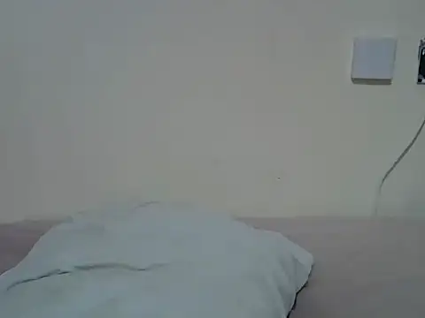 creamypetite online show from 06/17/26, 05:36