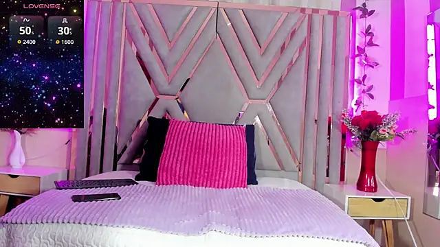Snapshot of hada_russo chatting on 07/15/26, 03:45 hada russo online show from 07/15/26, 03:45