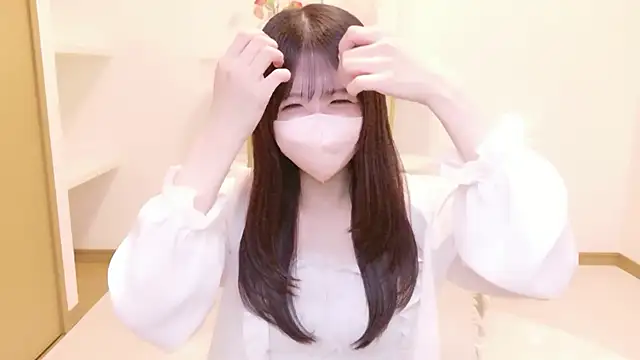 Yuinyaaa online show from 07/07/26, 07:23