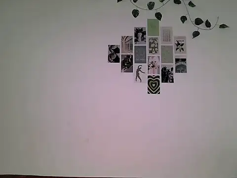 Snapshot of suzan_melly chatting on 06/25/26, 05:56 suzan melly online show from 06/25/26, 05:56