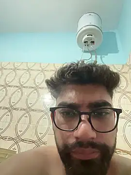 Snapshot of baddiebaby1998 chatting on 06/29/26, 04:19 baddiebaby1998 online show from 06/29/26, 04:19