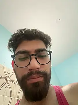 Snapshot of baddiebaby1998 chatting on 07/08/26, 05:34 baddiebaby1998 online show from 07/08/26, 05:34
