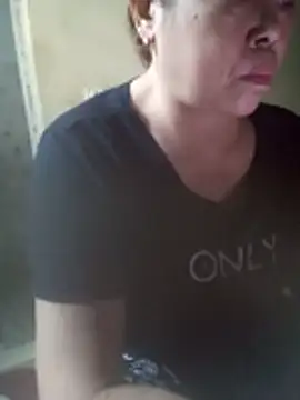 Snapshot of hoadangnguyet chatting on 05/23/26, 03:01 hoadangnguyet online show from 05/23/26, 03:01