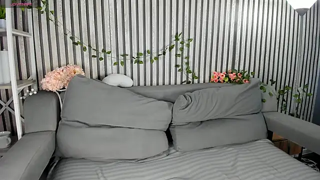 Snapshot of Betty_Brock chatting on 07/11/26, 01:19 Betty Brock online show from 07/11/26, 01:19