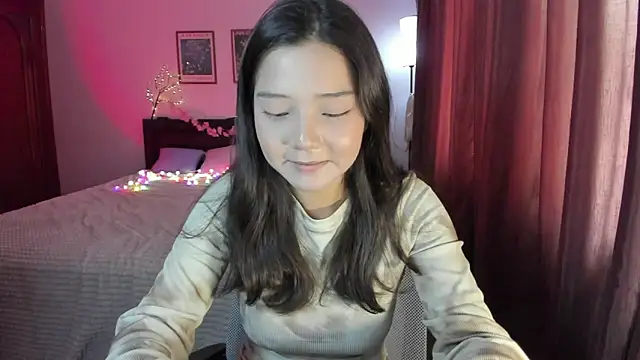 Snapshot of milana_marttt chatting on 07/15/26, 12:10 milana marttt online show from 07/15/26, 12:10
