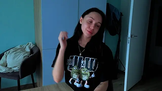 Snapshot of EsterCarterr chatting on 05/25/26, 05:30 EsterCarterr online show from 05/25/26, 05:30