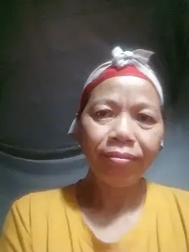 Snapshot of Elfledaa chatting on 06/15/26, 07:49 Elfledaa online show from 06/15/26, 07:49
