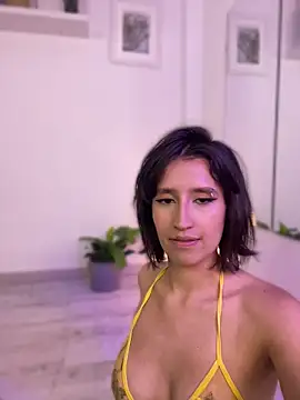 Frrancesca  online show from 06/06/26, 04:17