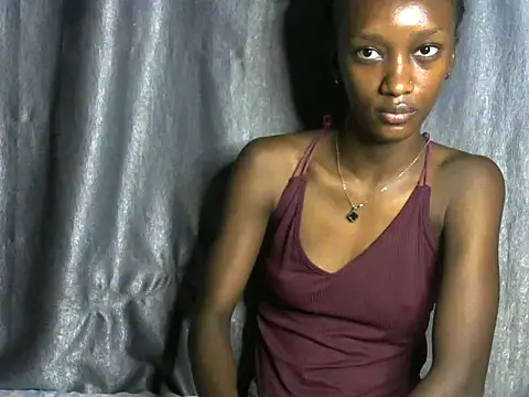 wild flower001 online show from 05/25/26, 12:16