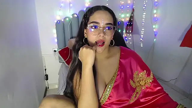 Snapshot of farah_samira chatting on 06/23/26, 11:41 farah samira online show from 06/23/26, 11:41