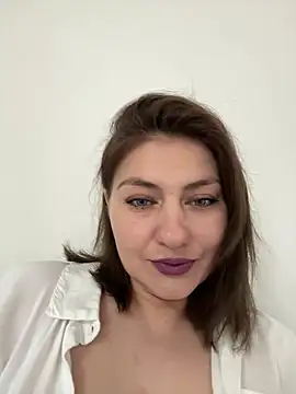 Snapshot of babyella13 chatting on 06/29/26, 11:54 babyella13 online show from 06/29/26, 11:54
