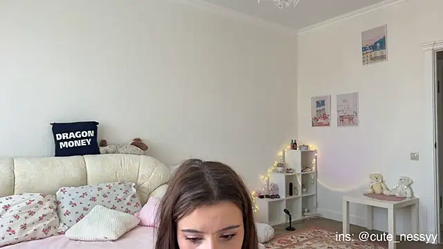 Snapshot of CuteNessy chatting on 06/04/26, 09:37 CuteNessy online show from 06/04/26, 09:37