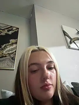 naughtygirl6989 online show from 06/20/26, 10:12
