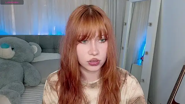 Fleur Fox online show from 05/29/26, 09:51