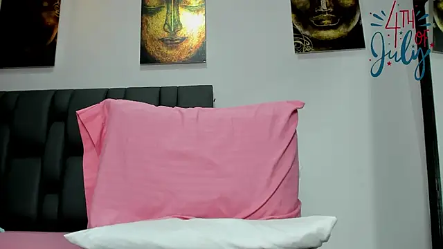 Rebecaflame online show from 07/04/26, 10:32