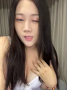Luckysisi-s online show from 06/25/26, 01:04