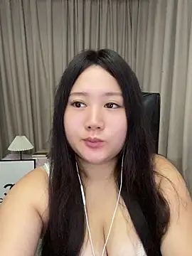 Luckysisi-s online show from 07/13/26, 01:14