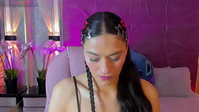 Snapshot of Stushaa chatting on 06/14/26, 02:19 Stushaa online show from 06/14/26, 02:19