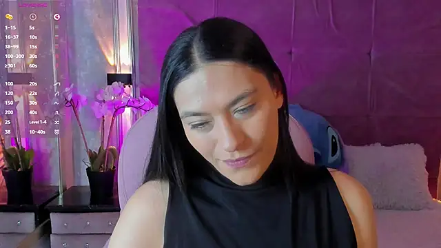 Snapshot of Stushaa chatting on 06/15/26, 02:41 Stushaa online show from 06/15/26, 02:41
