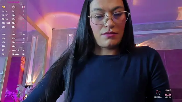 Snapshot of Stushaa chatting on 06/24/26, 04:06 Stushaa online show from 06/24/26, 04:06