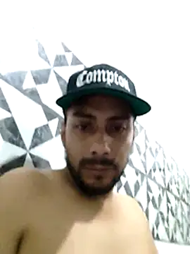 Snapshot of elduende_verde97 chatting on 06/16/26, 09:01 elduende verde97 online show from 06/16/26, 09:01
