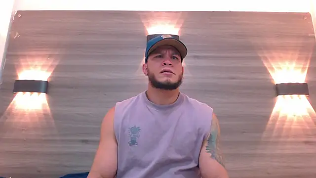Snapshot of Maximiliano_Stronge chatting on 06/25/26, 08:13 Maximiliano Stronge online show from 06/25/26, 08:13