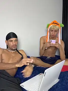 between friends online show from 05/24/26, 01:21