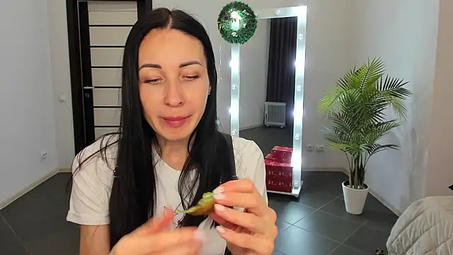 Snapshot of BouncySweety chatting on 12/07/24, 03:30 BouncySweety online show from 12/07/24, 03:30