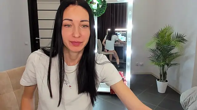 Snapshot of BouncySweety chatting on 12/27/24, 09:28 BouncySweety online show from 12/27/24, 09:28