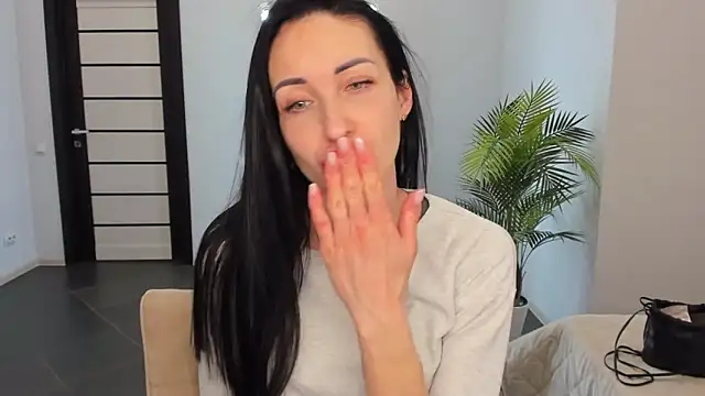 Snapshot of BouncySweety chatting on 01/25/25, 08:21 BouncySweety online show from 01/25/25, 08:21