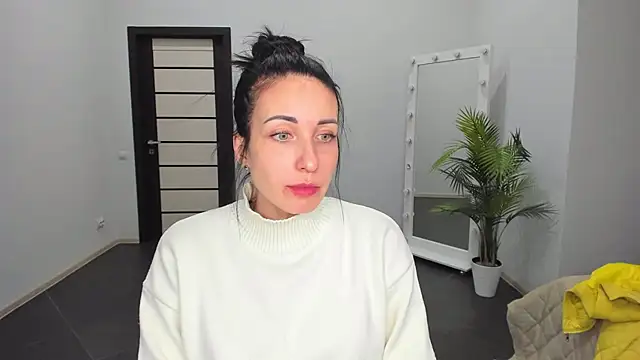 Snapshot of BouncySweety chatting on 03/17/25, 01:50 BouncySweety online show from 03/17/25, 01:50