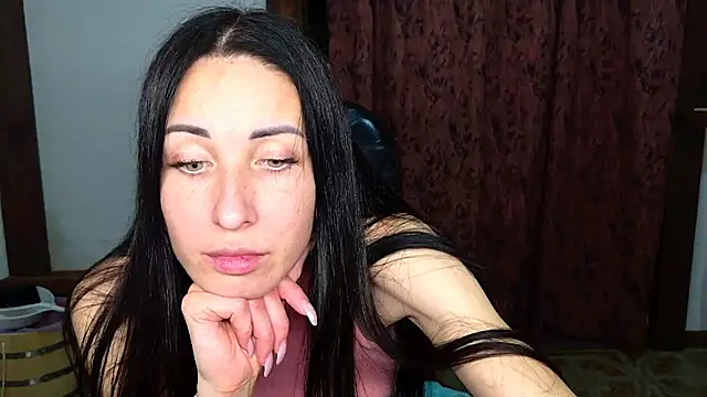 Snapshot of BouncySweety chatting on 10/26/25, 07:42 BouncySweety online show from 10/26/25, 07:42