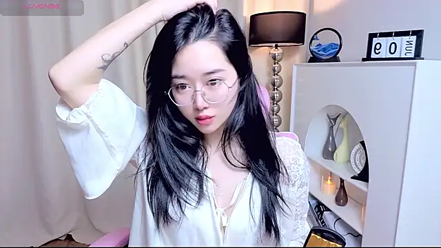 miuu6868 online show from 06/11/26, 02:11