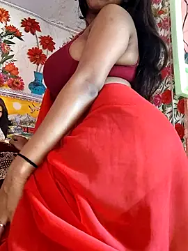 Snapshot of Miss_Fiza chatting on 06/01/26, 11:01 Miss Fiza online show from 06/01/26, 11:01
