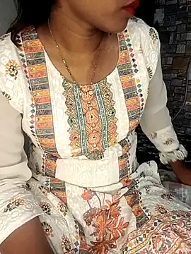 Snapshot of hi-swati chatting on 06/19/26, 04:50 hi-swati online show from 06/19/26, 04:50