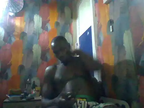 Snapshot of BlaqAarow chatting on 07/18/26, 01:37 BlaqAarow online show from 07/18/26, 01:37