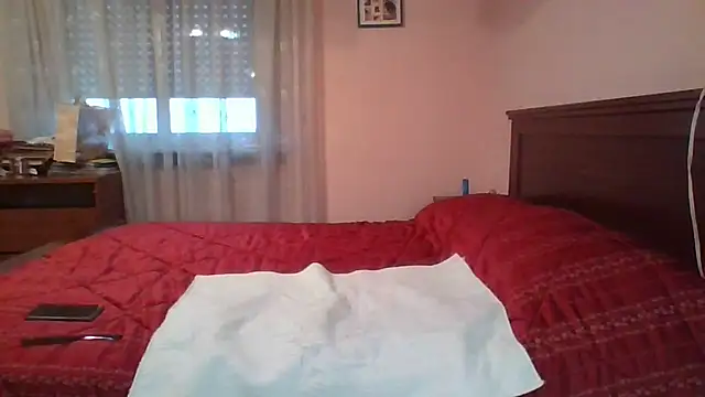 Snapshot of ItalianBigBoobs chatting on 12/19/24, 01:51 ItalianBigBoobs online show from 12/19/24, 01:51