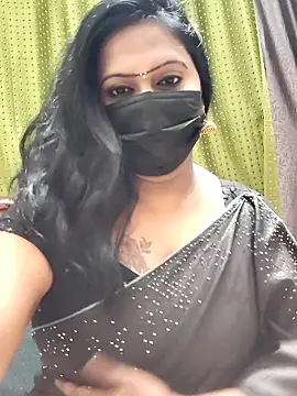 Snapshot of Meera_mia chatting on 06/26/26, 06:45 Meera mia online show from 06/26/26, 06:45