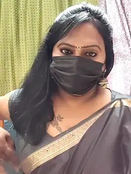 Snapshot of Meera_mia chatting on 07/05/26, 05:14 Meera mia online show from 07/05/26, 05:14