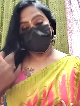 Snapshot of Meera_mia chatting on 07/12/26, 07:32 Meera mia online show from 07/12/26, 07:32