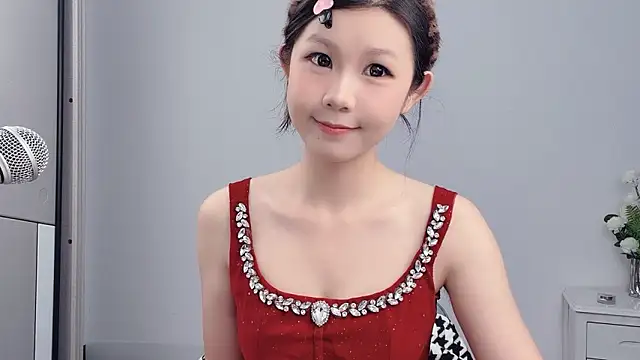 Snapshot of Rose_love69 chatting on 06/17/26, 03:31 Rose love69 online show from 06/17/26, 03:31