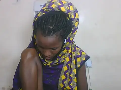 Snapshot of Sweet_Pinkpussy chatting on 06/18/26, 04:57 Sweet Pinkpussy online show from 06/18/26, 04:57