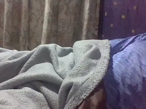 Snapshot of Roystone3 chatting on 06/14/26, 12:41 Roystone3 online show from 06/14/26, 12:41
