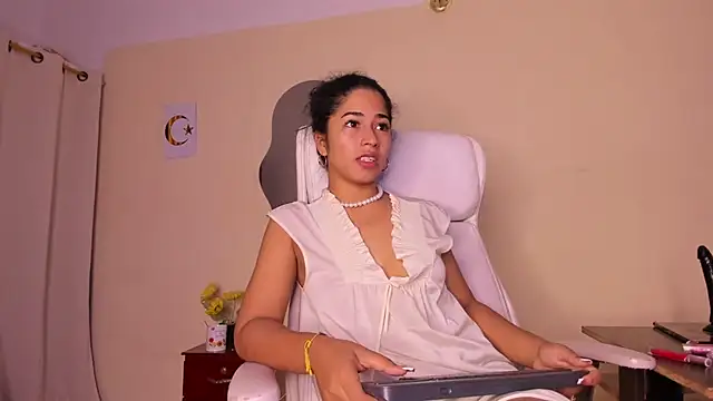 Nadia-Monroe online show from 06/29/26, 12:16