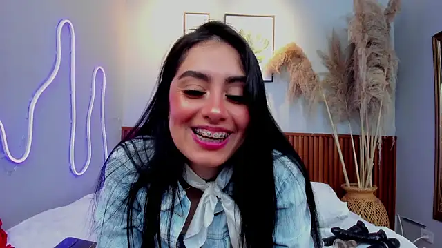 CARLA FERRERM online show from 06/16/26, 08:44