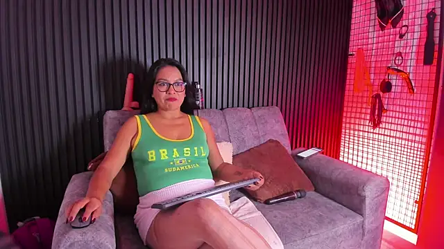 Snapshot of 1Mature__Naughty chatting on 06/19/26, 03:55 1Mature Naughty online show from 06/19/26, 03:55