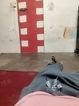 Snapshot of bossmagi chatting on 11/11/25, 10:15 bossmagi online show from 11/11/25, 10:15