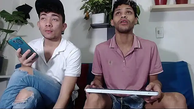 Snapshot of STRANGER_BOYS chatting on 06/28/26, 05:41 STRANGER BOYS online show from 06/28/26, 05:41