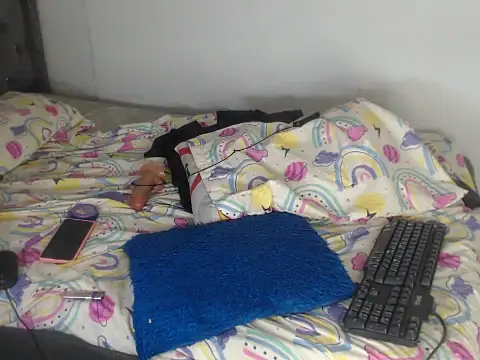 kenia nihiara online show from 07/09/26, 10:41